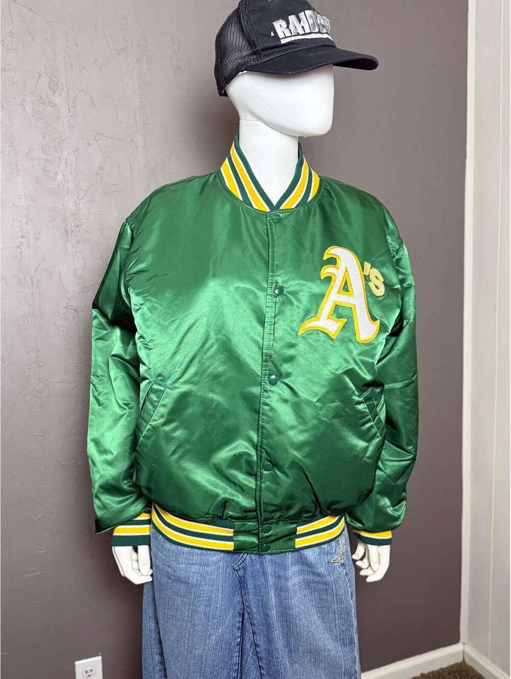 1980's OAKLAND A’s Satin Bomber Jacket size XL Diamond Collection by Starter